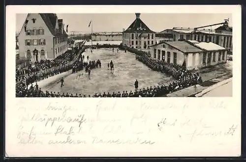 AK Moosburg, Appell im Hof der Bezirksführerschule, flagge