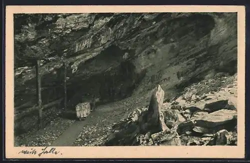 AK Beierfeld / Sa., Erzbergwerk Herkules-Frisch-Glück am Fürstenberg, Blick in den Stollen, Besucherbergwerk