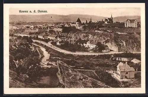 AK Krems a. d. Donau, Teilansicht mit Strassenpartie