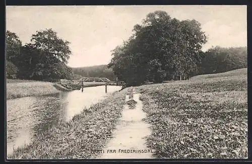 AK Frederiksdal, Kanal mit Brücke