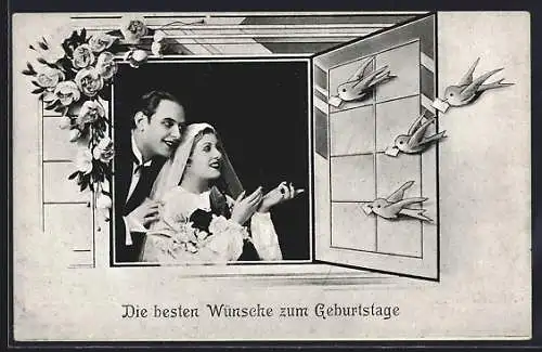 AK Frisch verheiratetes Ehepaar am Fenster, Geburtstagskarte