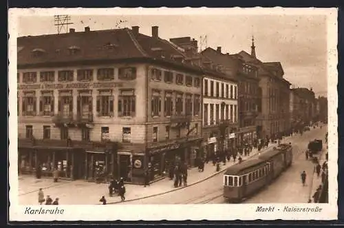 AK Karlsruhe, Markt mit Strassenbahn in der Kaiserstrasse