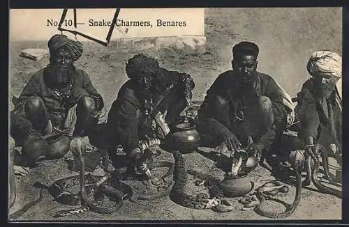 AK Benares, Snake charmers, Indische Schlangenbeschwörer