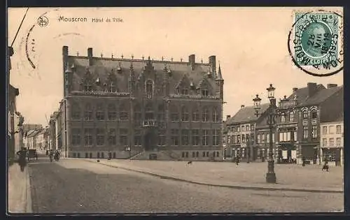 AK Mouscron, Hôtel de Ville