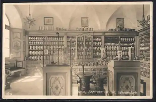 AK Chemie, Apotheke des 16. Jahrhunderts, Innenansicht