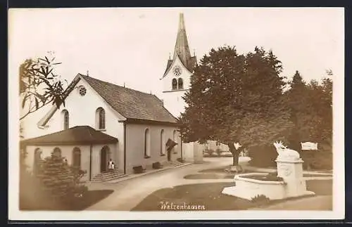 AK Walzenhausen, Kirche mit Brunnen