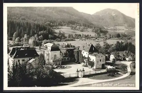 AK Lunz am See, Schloss Seehof mit Strassenpartie