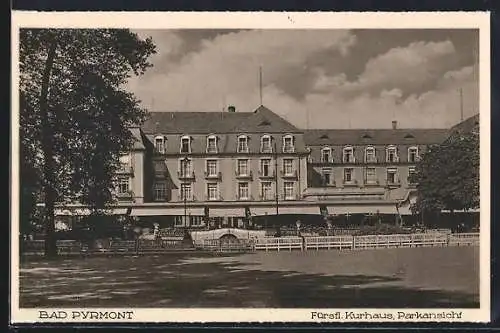 AK Bad Pyrmont, Fürstliches Kurhaus Parkansicht