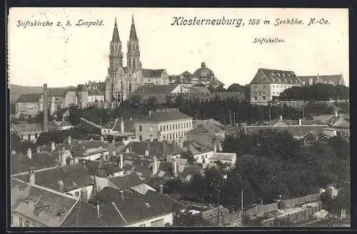 AK Klosterneuburg, Ortsansicht mit Stiftskirche z. h. Leopold und Stiftskeller