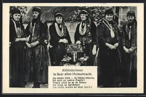 AK Altländerinnen in ihrer alten Heimattracht, Un wieder kiek - de lüdjen Deerns...