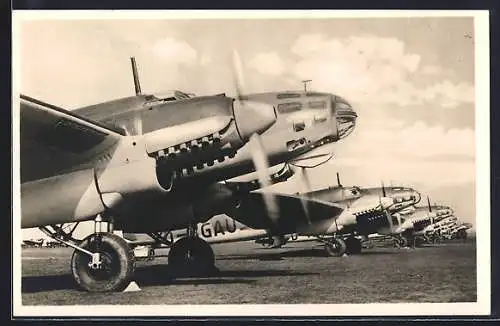 AK Unsere Wehrmacht, Heinkel Kampfflugzeug He 111