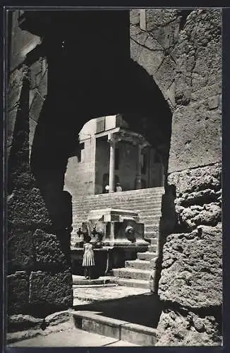 AK Tarragona, Catedral, Escalinata y Fuente