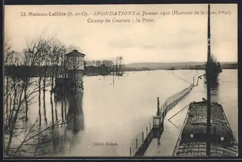 AK Maison-Laffitte, Inondations de Janvier 1910, Champ de Courses: la Piste, Hochwasser