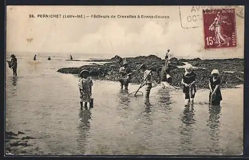 AK Pornichet /Loire-Inf., Pêcheurs de Crevettes à Bonne-Source