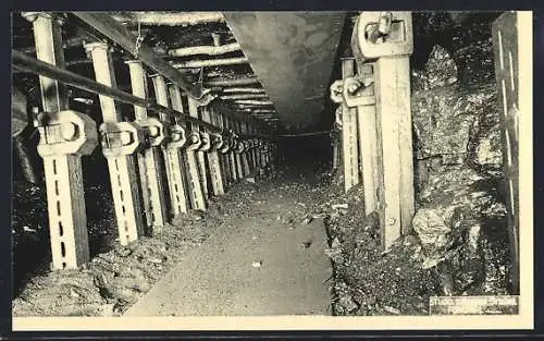 AK Monceau-sur-Sambre, Charbonnages de Monceau-Fontaine, siège no. 14, transport en taille par transporteur à courroie