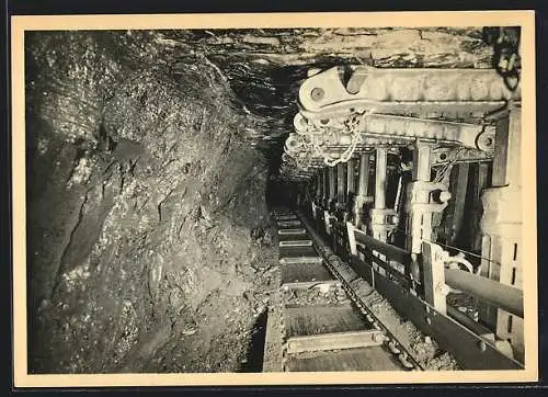 AK Monceau-sur-Sambre, Charbonnages de Monceau-Fontaine, siège no. 4, Vue de la havée des fronts