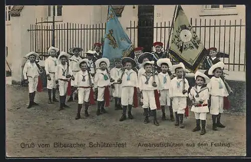 AK Biberach / Riss, Armbrustschützen aus dem Festzug zum Biberacher Schützenfest