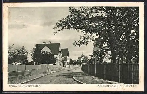 AK München-Harlaching, Blick in die Marienklausenstrasse