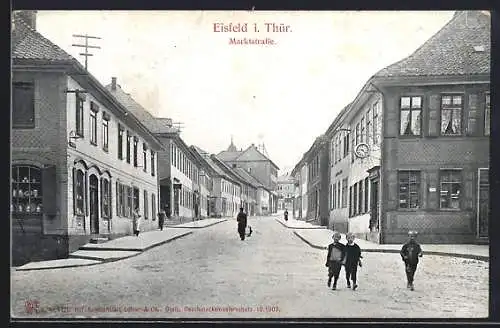 AK Eisfeld i. Thür., Kinder in der Marktstrasse