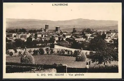 AK Issoire, Vue générale de la ville en Auvergne