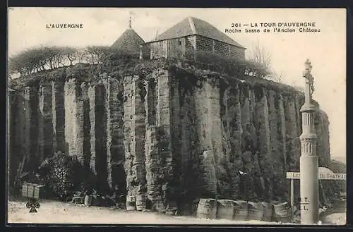 AK La Tour-d`Auvergne, Roche basse de l`ancien château