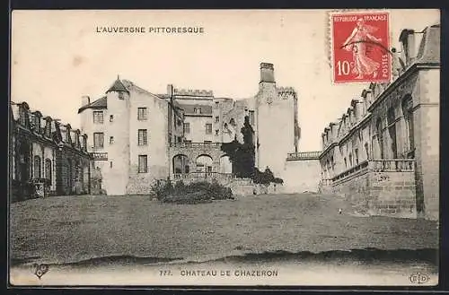 AK Chazeron, Château de Chazeron dans l`Auvergne pittoresque