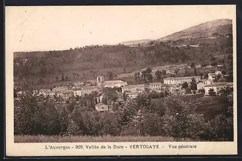 AK Vertolaye, Vue générale de la Vallée de la Dore en Auvergne