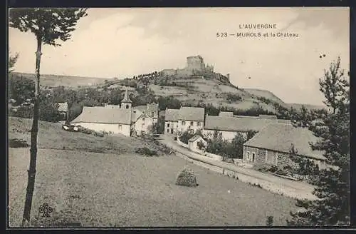 AK Murols, Vue du village et du château en arrière-plan