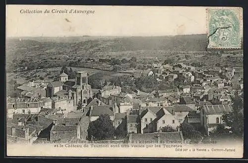 AK Volvic, Vue générale avec église romane et château de Tournoël, site prisé par les touristes