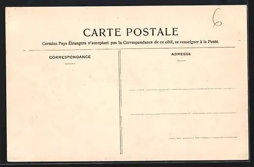 AK Volvic, Vue générale du village sur le circuit d`Auvergne