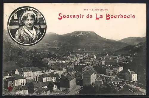 AK La Bourboule, Souvenir de La Bourboule avec vue sur la ville et les montagnes environnantes