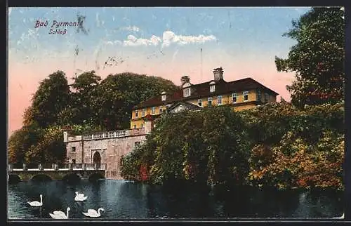 AK Bad Pyrmont, Schloss mit Brücke