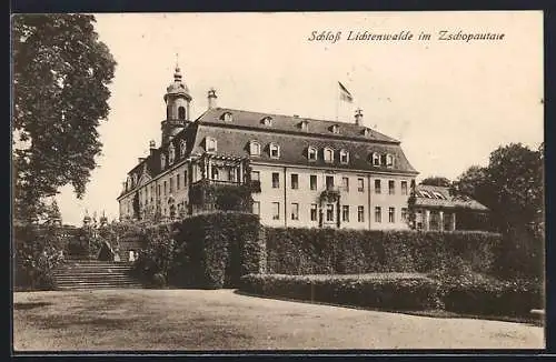 AK Schloss Lichtenwalde /Zschopautal, Frontansicht mit Freitreppe