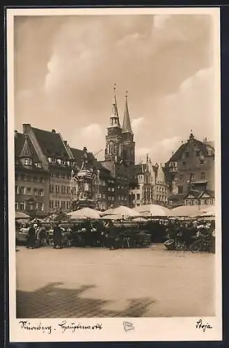 AK Nürnberg, Markt am Brunnen, Blick zur Kirche