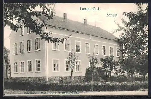 AK Lauba /O.-L., Schule, Ansicht mit Haupteingang