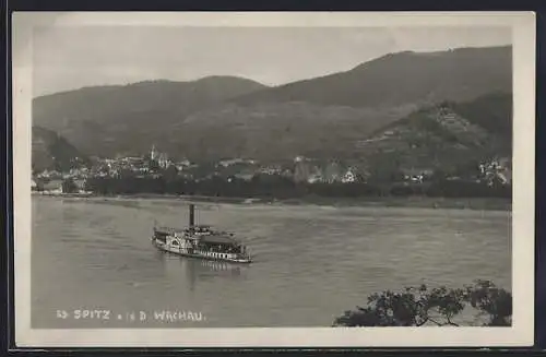 AK Spitz a. d. Donau, Blick über den Fluss zum Ort in der Wachau