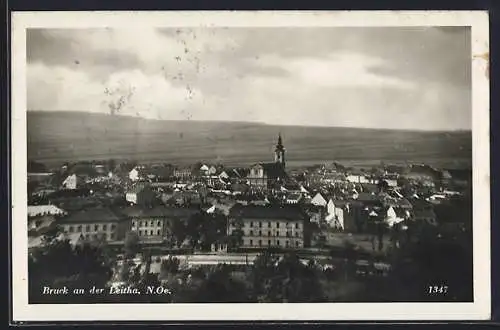 AK Bruck a. d. Leitha, Ortsansicht aus der Vogelschau