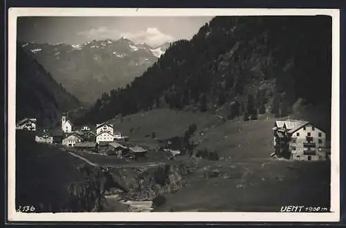 AK Sölden, Ortsblick von einen Berg aus