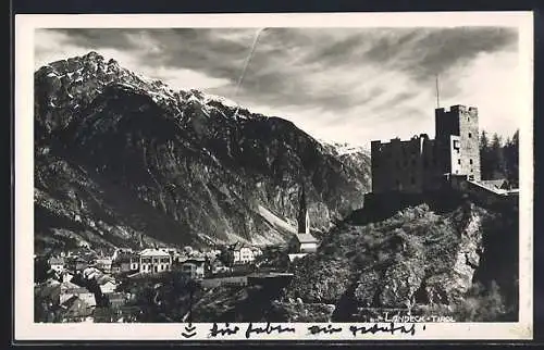 AK Landeck /Tirol, Ortsansicht mit Ruine