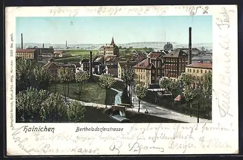 AK Hainichen / Sa., Berthelsdorferstrasse mit leuchtenden Fenstern