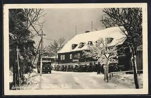 AK Zinnwald /Erzgeb., Hotel Sächs. Reiter im Schnee