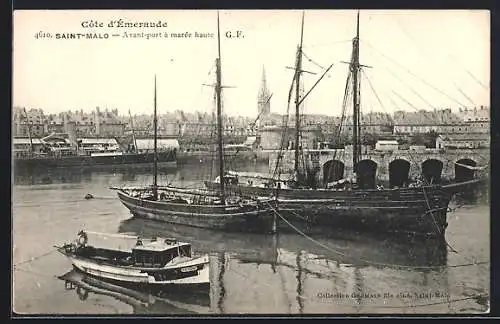 AK Saint-Malo, Avant-port à marchè haute, Hafen