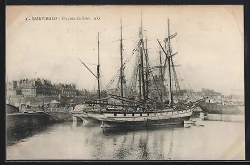 AK Saint-Malo, Un coin du Port, Hafen