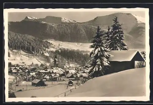 AK Oberstaufen /Bayr. Allgäu, Teilansicht mit Rindalphorn und Hochgrat im Schnee