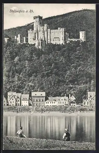 AK Koblenz, Blick auf Schloss Stolzenfels vom Rheinufer aus