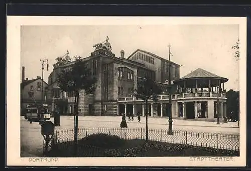 AK Dortmund, Stadttheater mit Strassenbahn