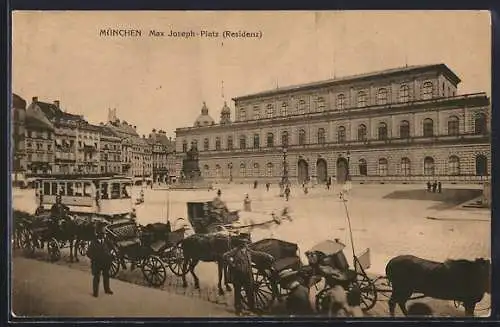 AK München, Max Joseph-Platz, Residenz