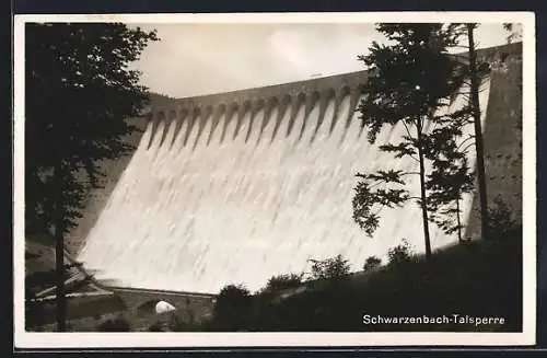 AK Schwarzenbach, Talsperre, Staumauer mit Wasserdurchfluss