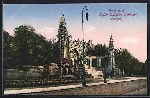 AK Halle a. S., Kaiser Wilhelm Denkmal an der Poststrasse