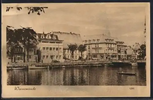 AK Warnemünde, Uferpartie mit Ostsee-Hotel